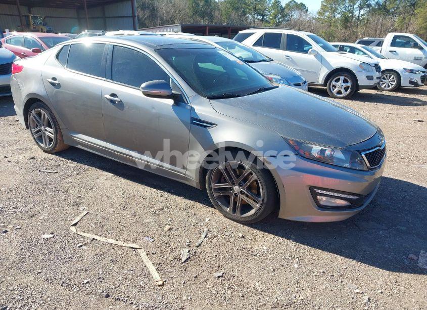 2013 Kia Optima SX (VIN 5XXGR4A6XDG115675) main photo