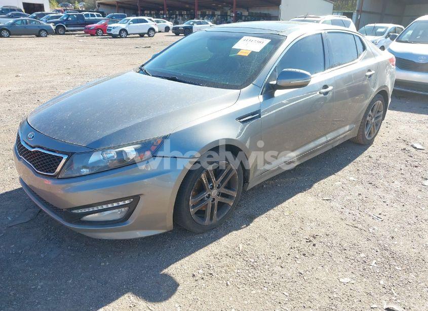 Photo 2 of 2013 Kia Optima SX (VIN 5XXGR4A6XDG115675)