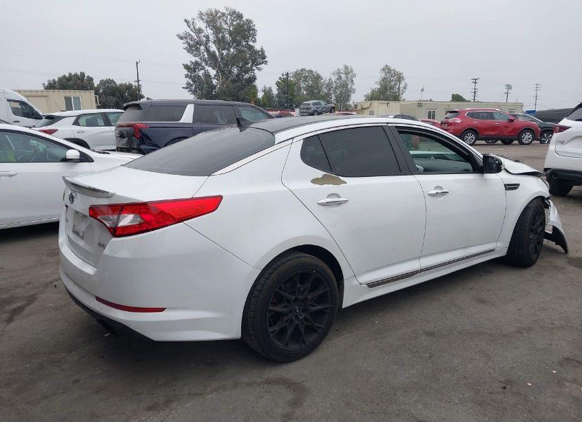 Photo 4 of 2013 Kia Optima SX (VIN 5XXGR4A6XDG130452)