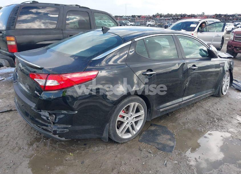 Photo 4 of 2013 Kia Optima SX (VIN 5XXGR4A6XDG189873)