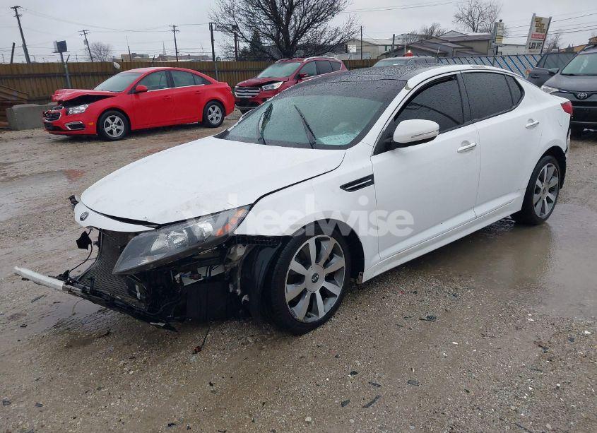 Photo 2 of 2013 Kia Optima SX (VIN 5XXGR4A6XDG243284)