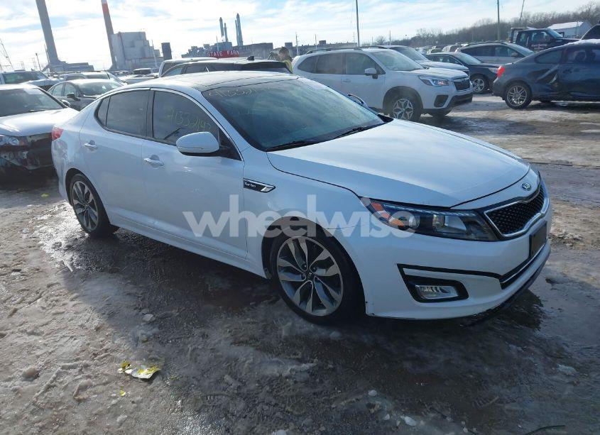 2015 Kia Optima SX TURBO (VIN 5XXGR4A6XFG413307) main photo