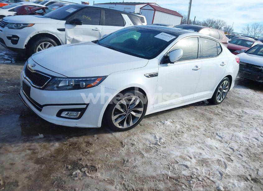 Photo 2 of 2015 Kia Optima SX TURBO (VIN 5XXGR4A6XFG413307)