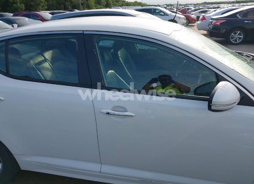 Photo 13 of 2015 Kia Optima SX (VIN 5XXGR4A75FG414499)