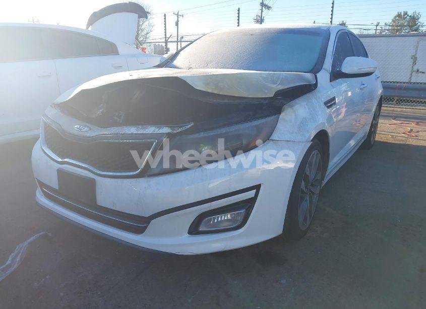 Photo 2 of 2014 Kia Optima SX (VIN 5XXGR4A77EG269755)