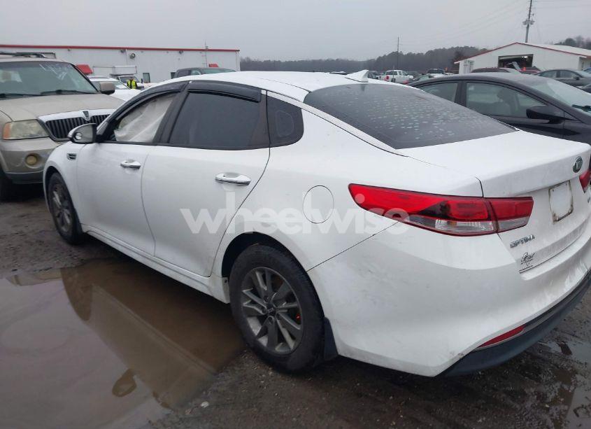 Photo 3 of 2016 Kia Optima LX TURBO (VIN 5XXGT4L10GG081513)