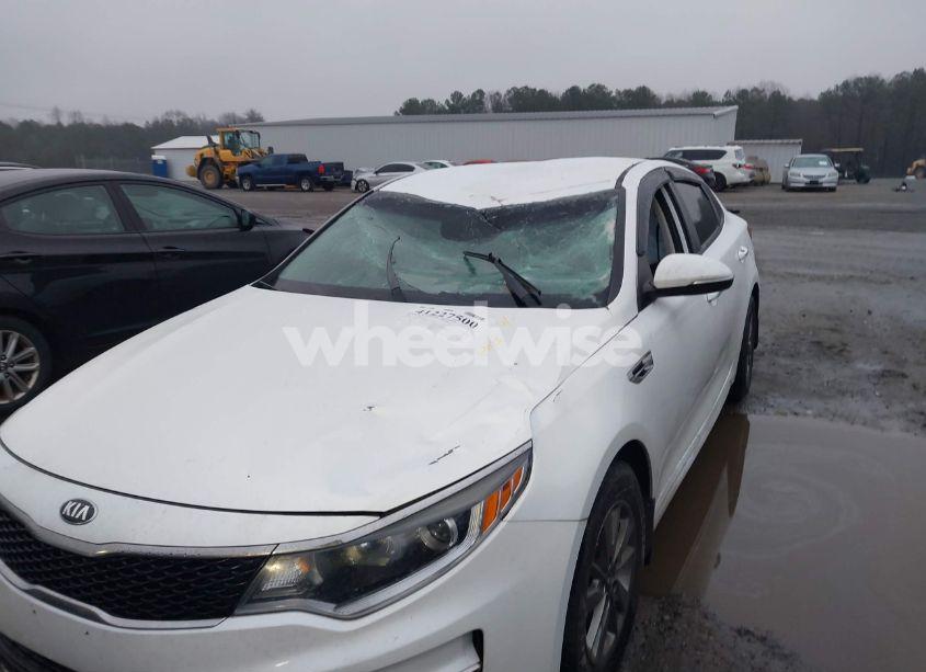 Photo 6 of 2016 Kia Optima LX TURBO (VIN 5XXGT4L10GG081513)