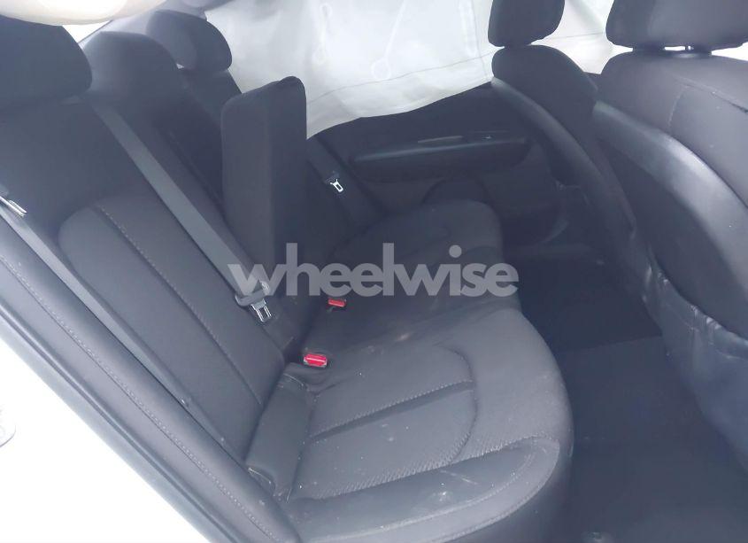 Photo 8 of 2016 Kia Optima LX TURBO (VIN 5XXGT4L10GG081513)