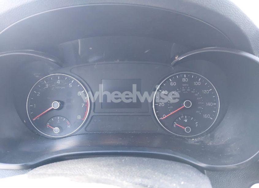 Photo 7 of 2017 Kia Optima (VIN 5XXGT4L10HG129691)