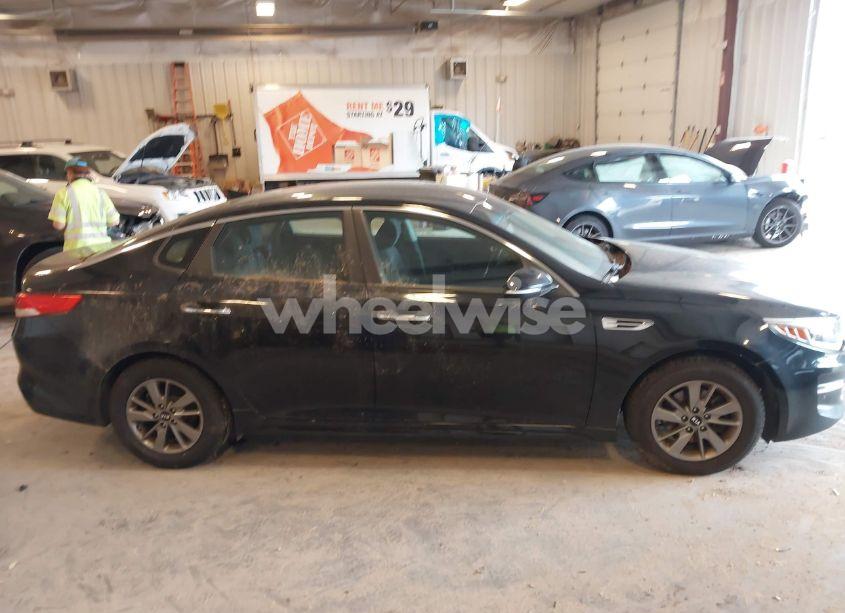 Photo 13 of 2016 Kia Optima LX TURBO (VIN 5XXGT4L11GG009655)