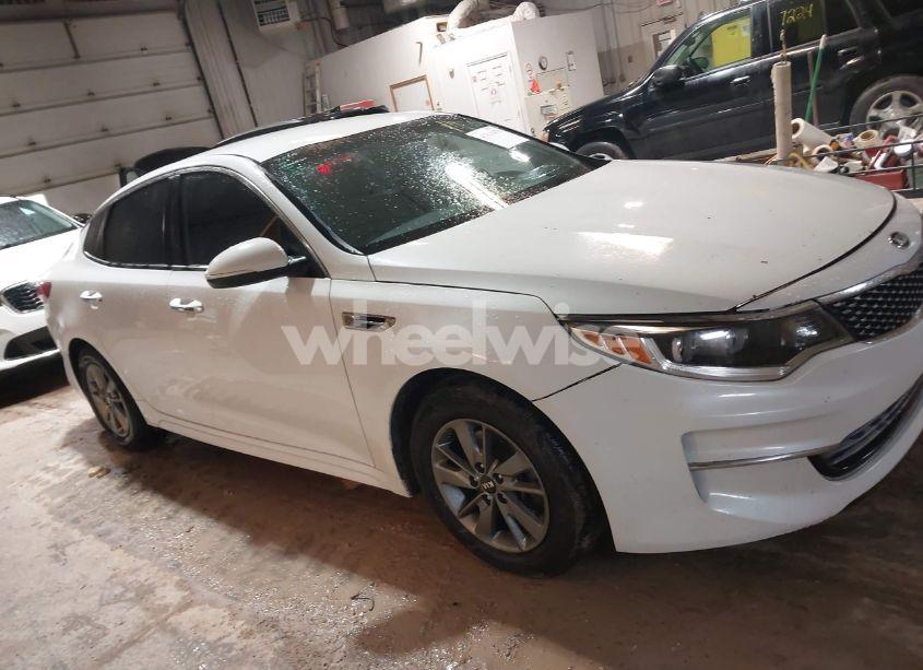 Photo 13 of 2018 Kia Optima LX TURBO (VIN 5XXGT4L11JG179408)