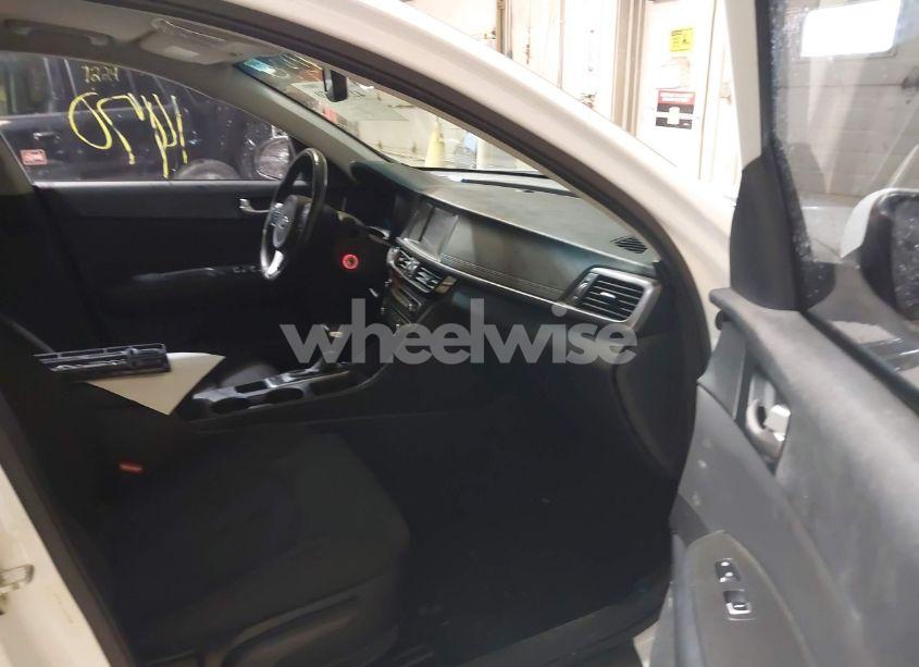 Photo 5 of 2018 Kia Optima LX TURBO (VIN 5XXGT4L11JG179408)