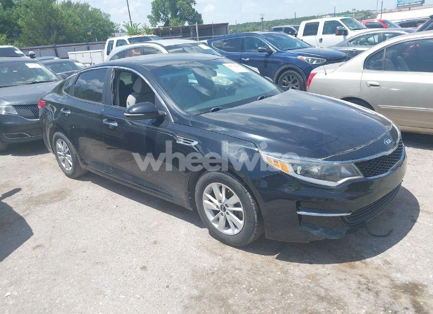 2016 Kia Optima LX TURBO (VIN 5XXGT4L13GG014940) main photo