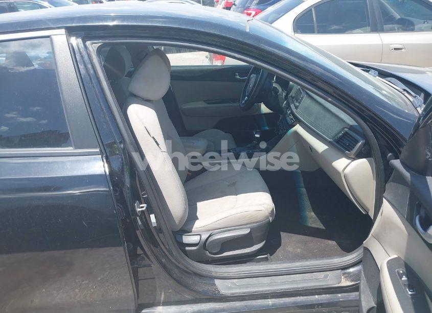 Photo 5 of 2016 Kia Optima LX TURBO (VIN 5XXGT4L13GG014940)