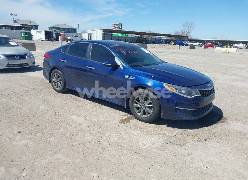 2016 Kia Optima LX TURBO (VIN 5XXGT4L13GG030586) main photo
