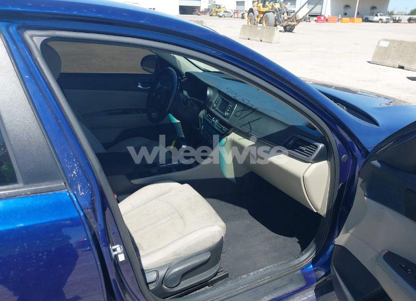 Photo 5 of 2016 Kia Optima LX TURBO (VIN 5XXGT4L13GG030586)