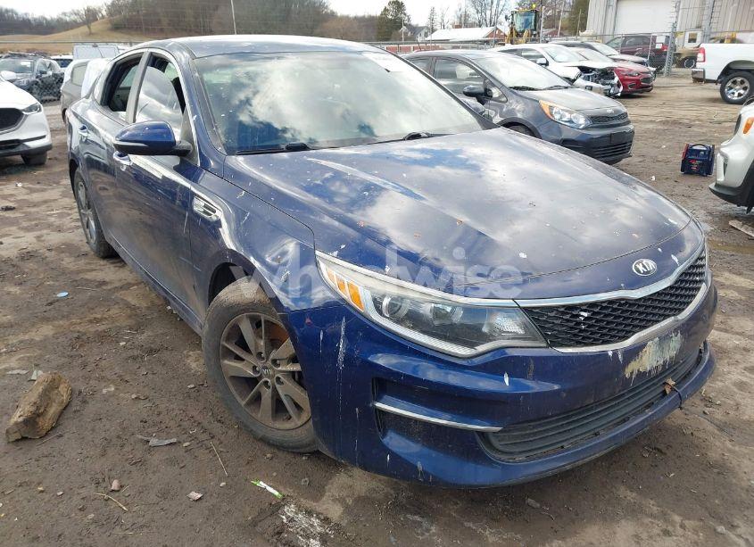 2016 Kia Optima LX TURBO (VIN 5XXGT4L14GG017958) main photo
