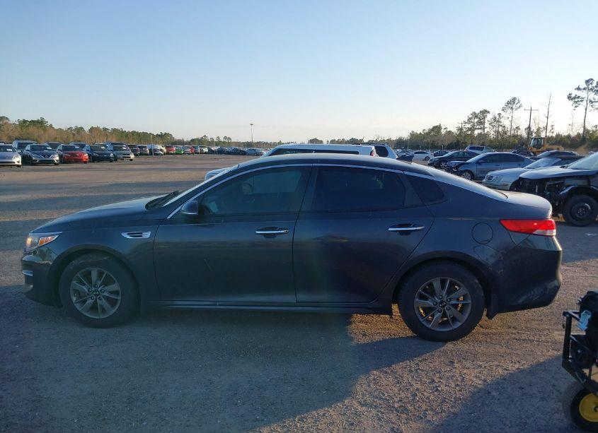 Photo 14 of 2017 Kia Optima LX TURBO (VIN 5XXGT4L15HG128813)