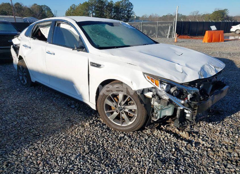 2017 Kia Optima LX TURBO (VIN 5XXGT4L15HG172231) main photo