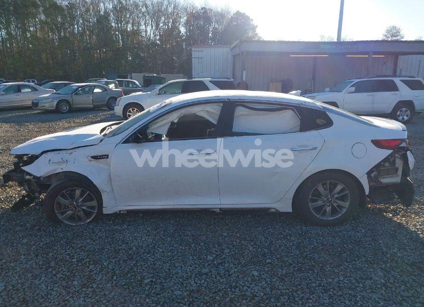 Photo 14 of 2017 Kia Optima LX TURBO (VIN 5XXGT4L15HG172231)