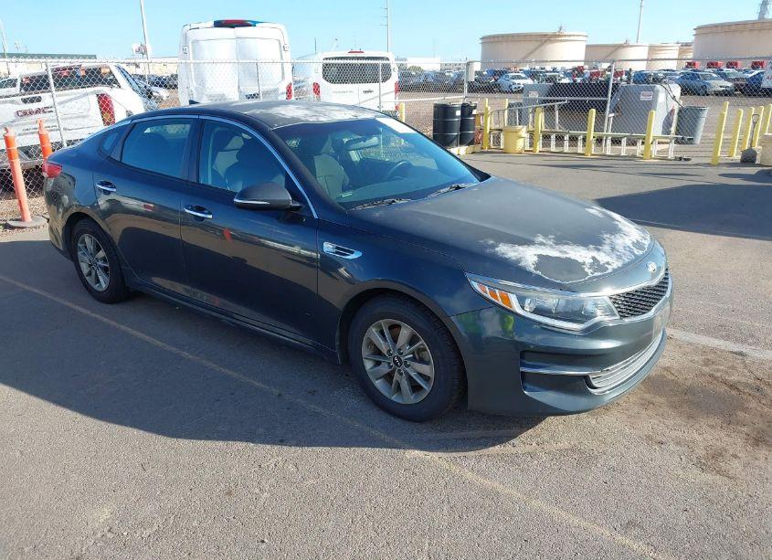 2016 Kia Optima LX TURBO (VIN 5XXGT4L17GG033426) main photo