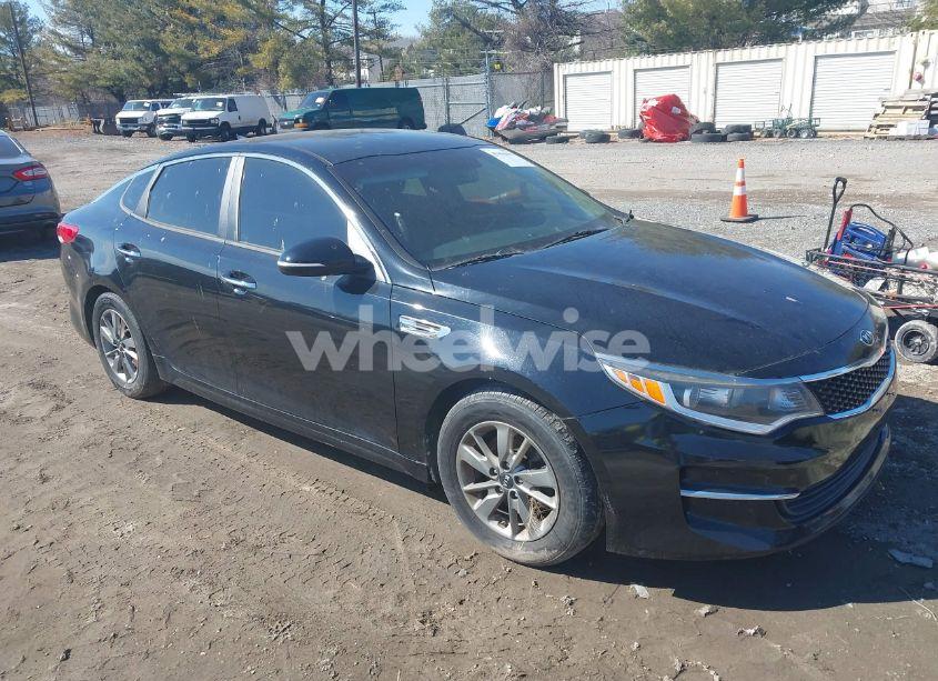 2016 Kia Optima LX TURBO (VIN 5XXGT4L18GG029739) main photo