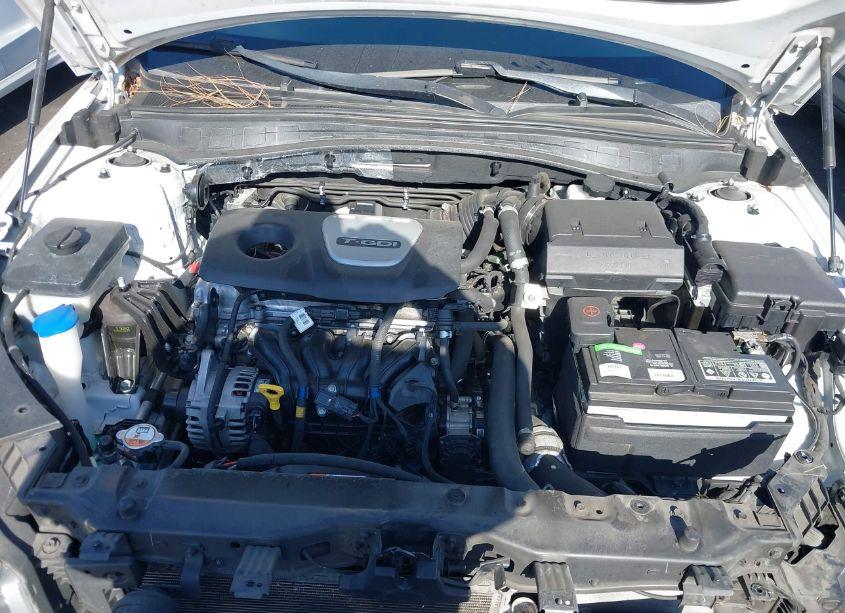 Photo 10 of 2017 Kia Optima LX TURBO (VIN 5XXGT4L18HG142138)