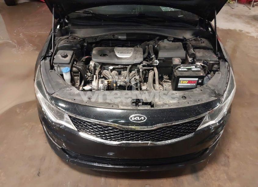 Photo 10 of 2018 Kia Optima LX TURBO (VIN 5XXGT4L19JG193623)