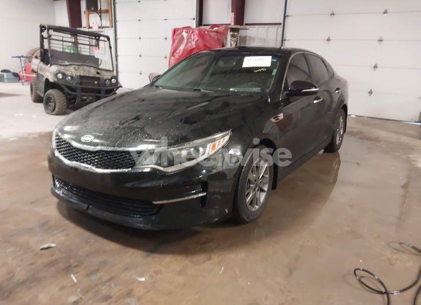 Photo 2 of 2018 Kia Optima LX TURBO (VIN 5XXGT4L19JG193623)
