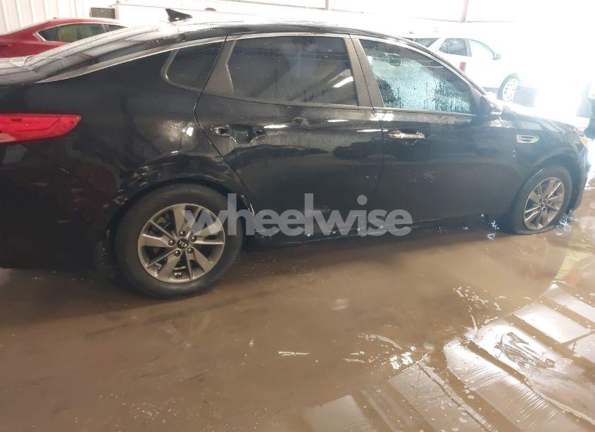 Photo 6 of 2018 Kia Optima LX TURBO (VIN 5XXGT4L19JG193623)