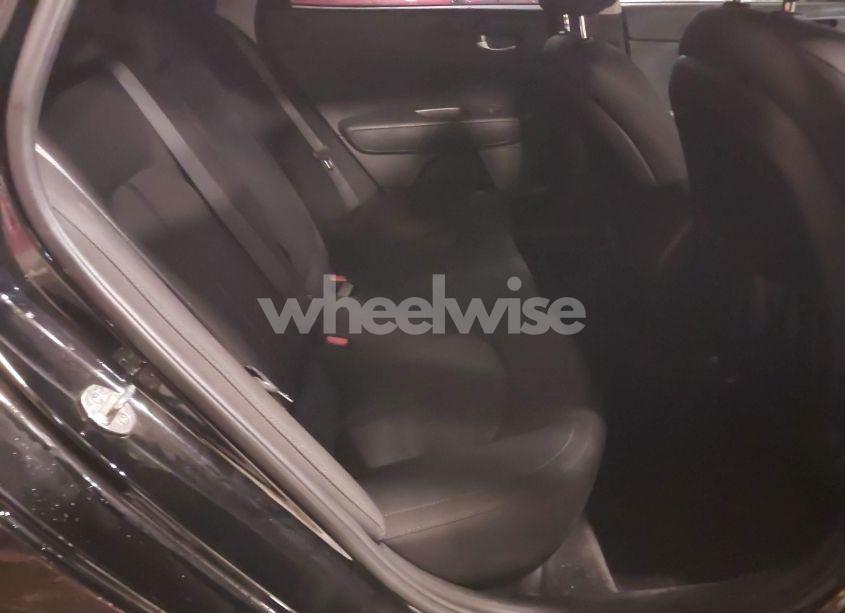 Photo 8 of 2018 Kia Optima LX TURBO (VIN 5XXGT4L19JG193623)