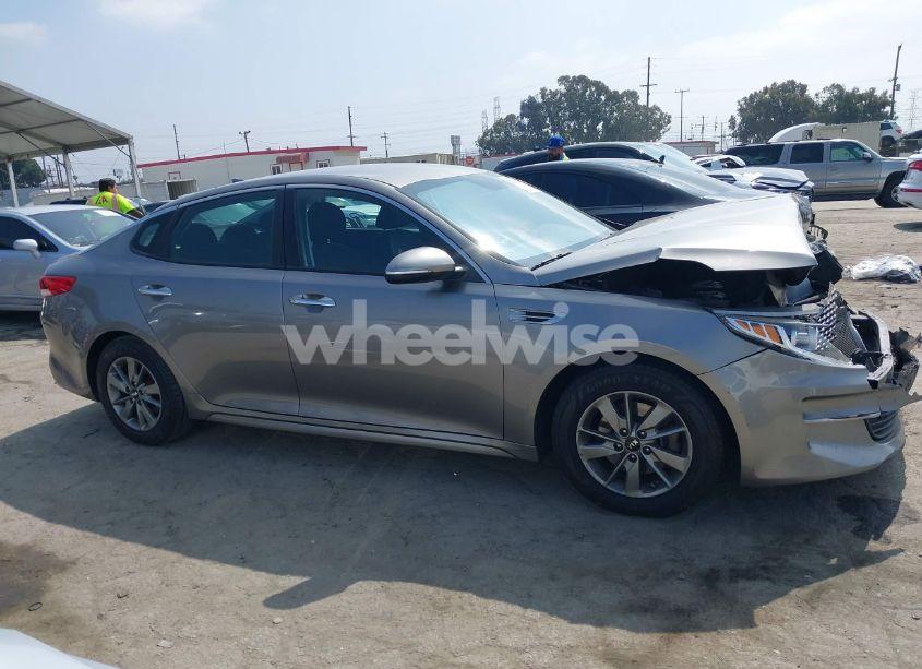 Photo 13 of 2016 Kia Optima LX TURBO (VIN 5XXGT4L1XGG066923)