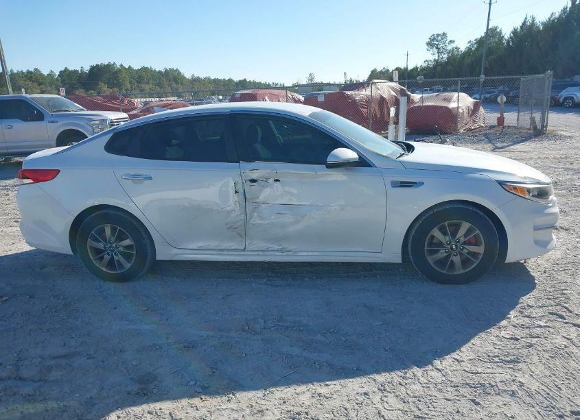 Photo 13 of 2016 Kia Optima LX TURBO (VIN 5XXGT4L1XGG079087)