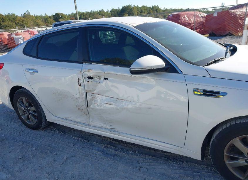 Photo 6 of 2016 Kia Optima LX TURBO (VIN 5XXGT4L1XGG079087)