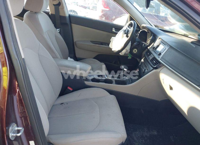 Photo 5 of 2016 Kia Optima LX (VIN 5XXGT4L30GG004724)