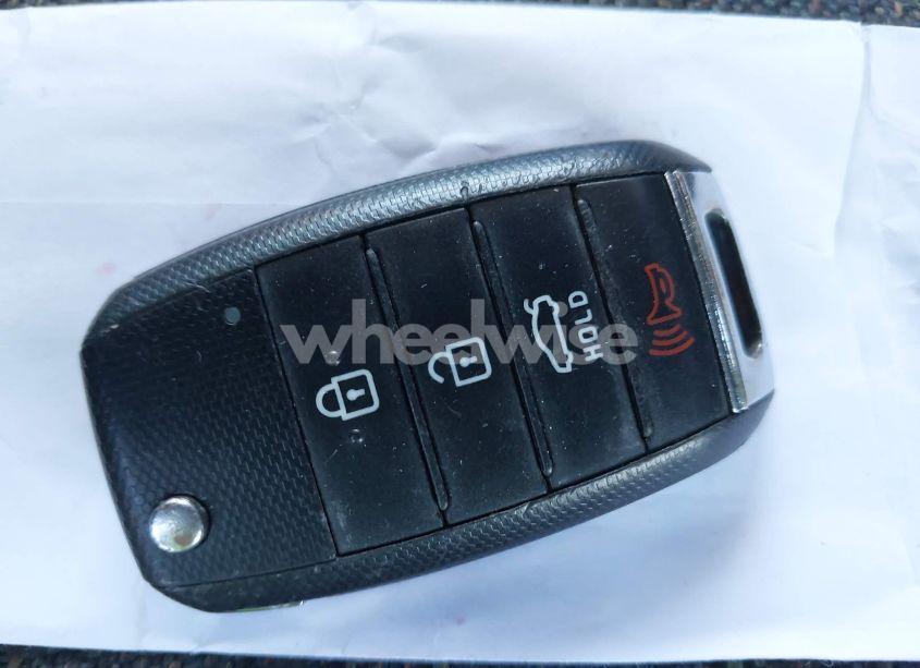 Photo 11 of 2016 Kia Optima LX (VIN 5XXGT4L30GG009177)