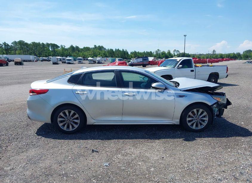 Photo 13 of 2016 Kia Optima LX (VIN 5XXGT4L30GG009177)
