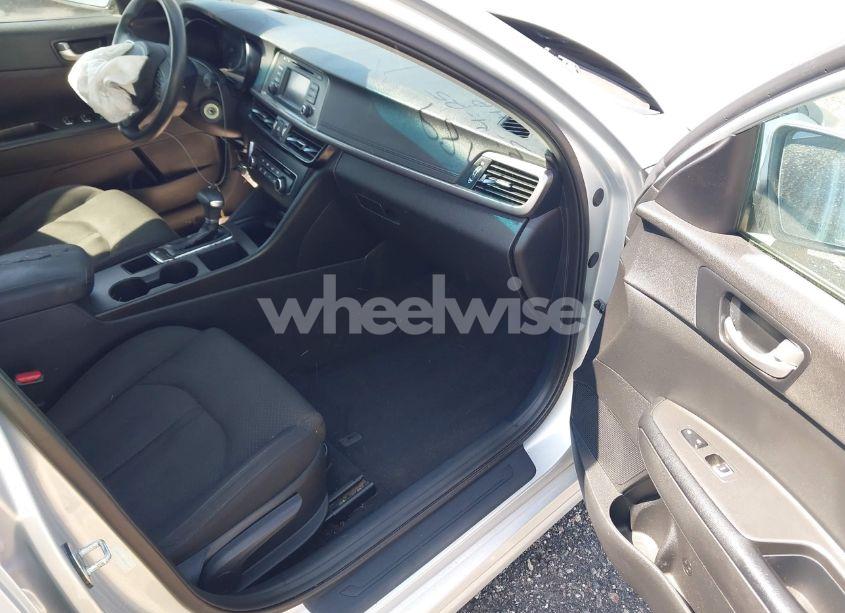 Photo 5 of 2016 Kia Optima LX (VIN 5XXGT4L30GG009177)