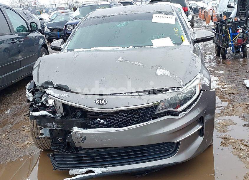 Photo 13 of 2016 Kia Optima LX (VIN 5XXGT4L30GG016985)