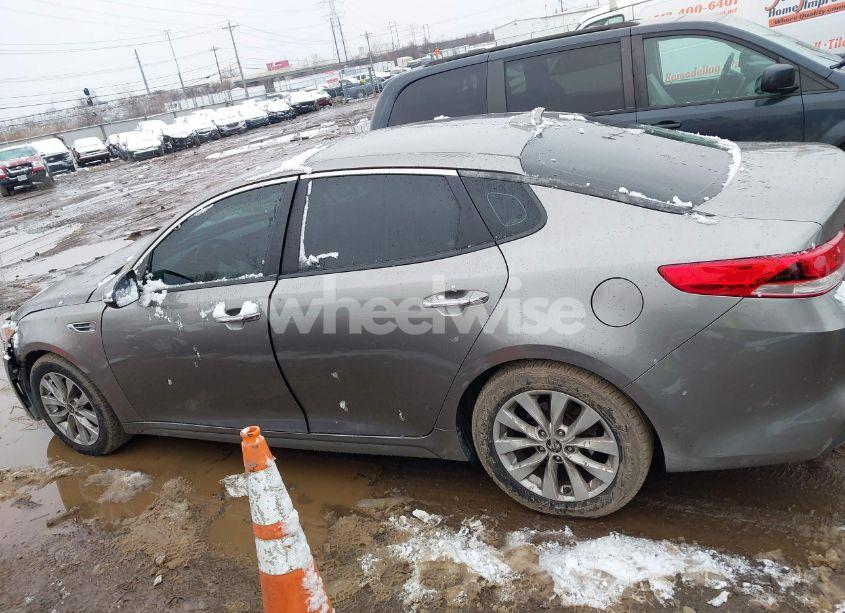 Photo 15 of 2016 Kia Optima LX (VIN 5XXGT4L30GG016985)