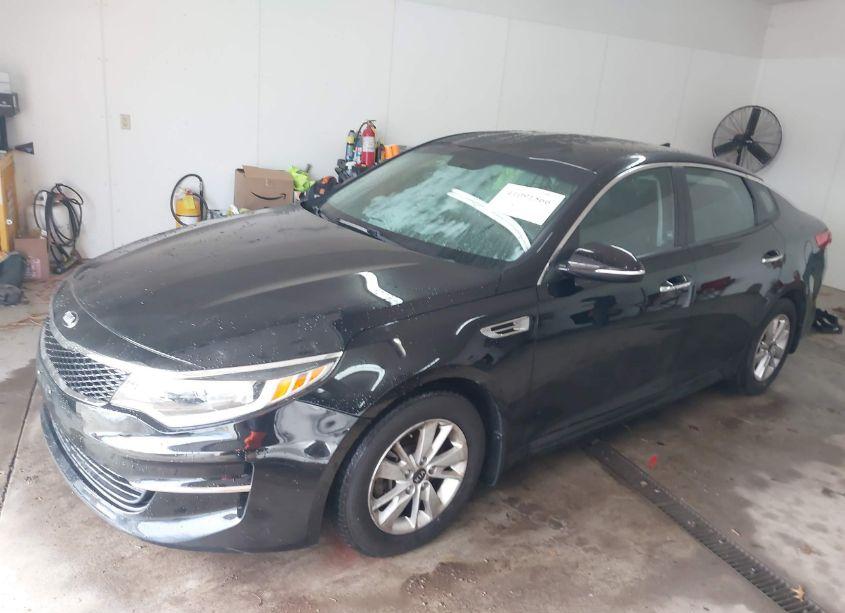 Photo 2 of 2016 Kia Optima LX (VIN 5XXGT4L30GG028506)