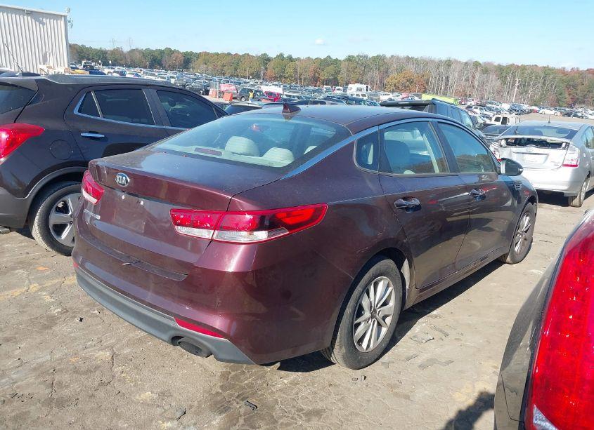 Photo 4 of 2016 Kia Optima LX (VIN 5XXGT4L30GG030286)