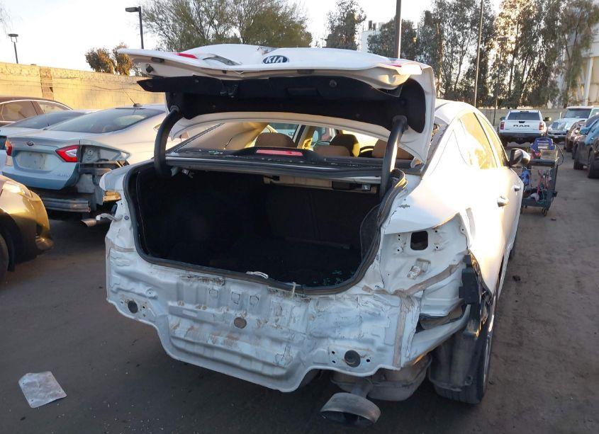 Photo 6 of 2016 Kia Optima LX (VIN 5XXGT4L30GG045001)