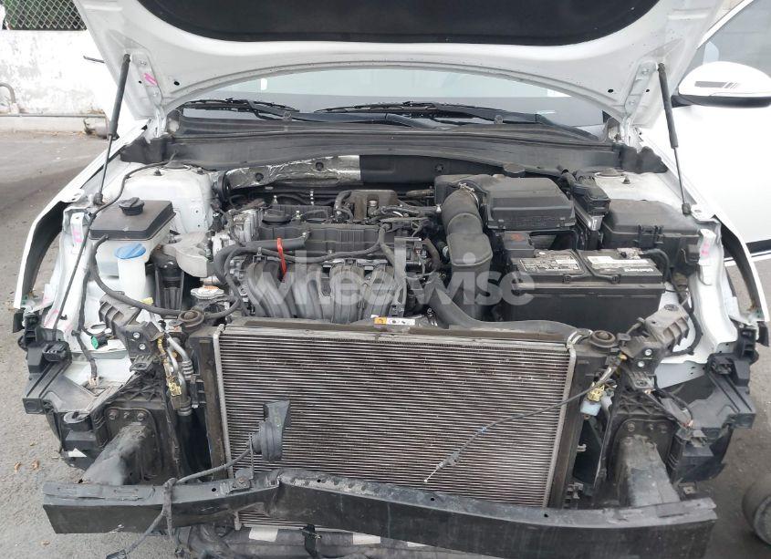 Photo 10 of 2016 Kia Optima LX (VIN 5XXGT4L30GG060095)