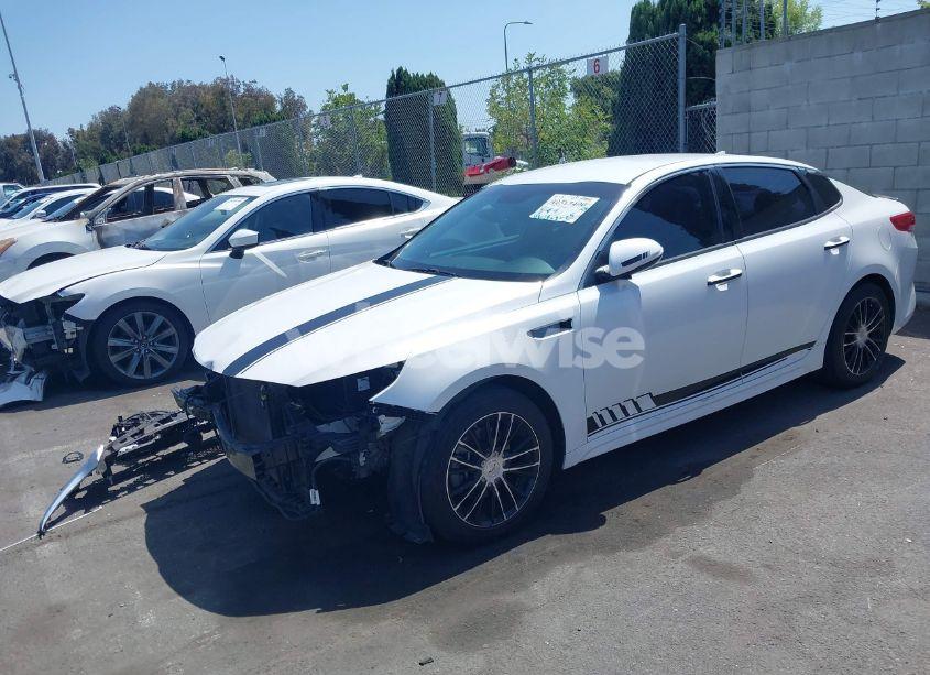 Photo 2 of 2016 Kia Optima LX (VIN 5XXGT4L30GG060095)