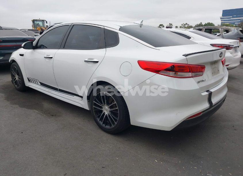 Photo 3 of 2016 Kia Optima LX (VIN 5XXGT4L30GG060095)
