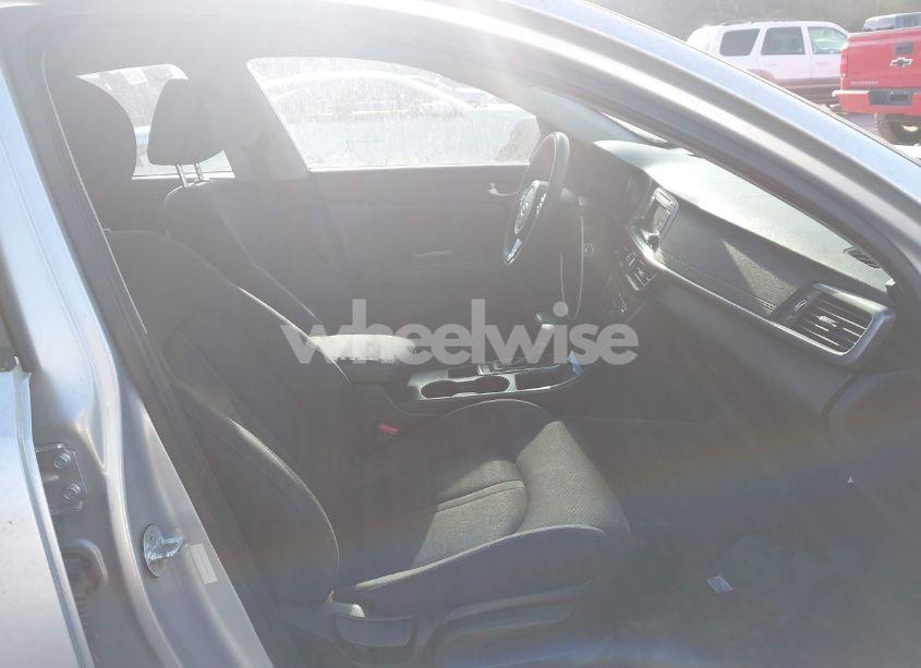 Photo 5 of 2016 Kia Optima LX (VIN 5XXGT4L30GG065152)