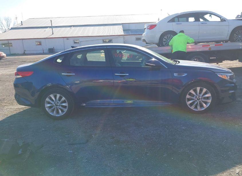 Photo 13 of 2016 Kia Optima LX (VIN 5XXGT4L30GG073056)