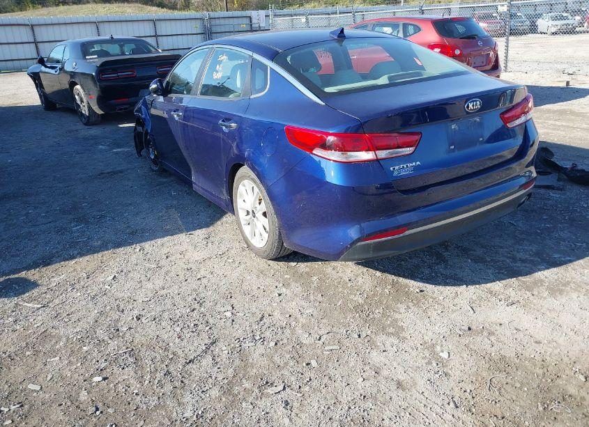 Photo 3 of 2016 Kia Optima LX (VIN 5XXGT4L30GG073056)