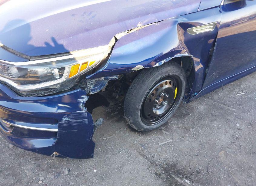 Photo 6 of 2016 Kia Optima LX (VIN 5XXGT4L30GG073056)